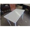 Image 2 : Enamel Top Country Table 29" x 40" x 25"