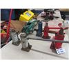 Image 4 : 7 Jacks; Hydraulic Bottle & Floor Jack