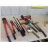 Image 1 : 2 Bolt Cutters, Hammer, Prys, Punch , Letter Punch