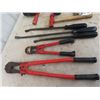 Image 2 : 2 Bolt Cutters, Hammer, Prys, Punch , Letter Punch
