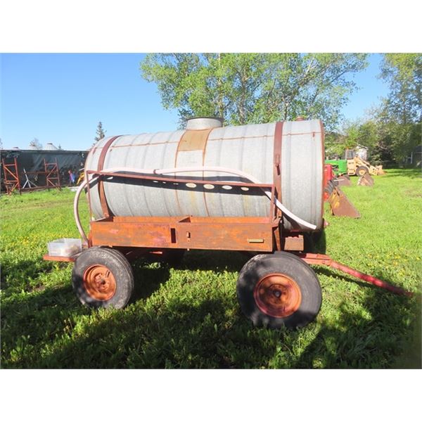 4 Wheel Water Tank Trailer with Suction & Discharge Hose, Approximately 750 Gal