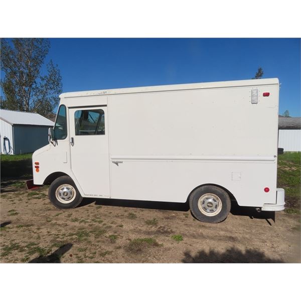 Grummon Kurbmaster GM Drivetrain Propane Cube Van 92500 KMS - WITH TOD - Serial # 1GDFP32T2E3502251