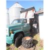 Image 1 : 1975 Chevy Model C-60 366 Gas 5 Speed x 2 98817 Miles with 10.5 ' Gravel Box & Telescoping Hoist - W
