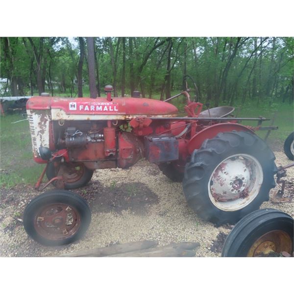 McCormivck Farmall Super C with Cultivator 3 PH Serial # 68 82 DA