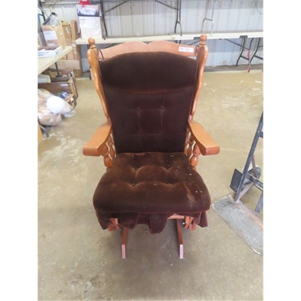 Sliding Rocking Chair McSherry Auction Service Ltd.