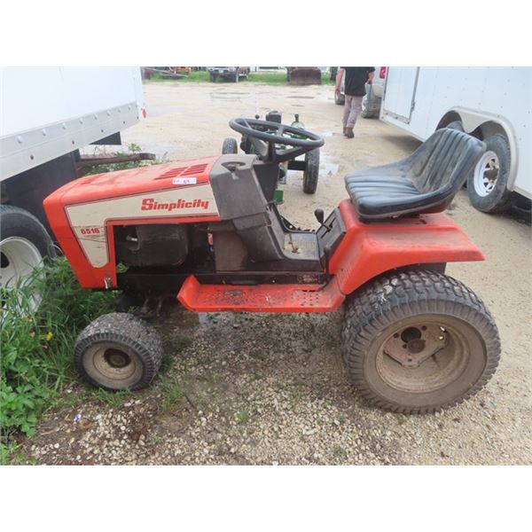 Simplicity 65 16 Hydrostatic Tractor - Needs Motor Work - NOT Running - with Wheel Weights -