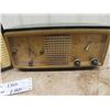 Image 2 : 2 Radios; 1) Motorola Green + Gold, 1) Philips Maroon + Cream