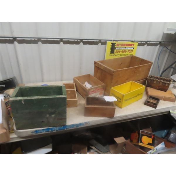 7 Wooden Crates ; Fruit & 1 with Photo of Winnipeg