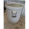 Image 3 : 8 Gal Medicine Hat Crock