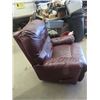 Image 2 : Leather Recliner
