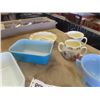 Image 3 : Pyrex, Delphite, Royal Doulton, Bunny Dish Set