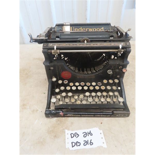 Vintage Manual Underwood Typewriter