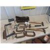 Image 1 : 7 Clamps, Hammer, Drill Bits, Carpenter Belt