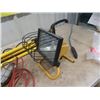Image 2 : 2 Halogen Lights - 1 With Stand, 2 Trouble Lights 1 Retracts