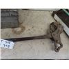 Image 2 : Metal Trunk 10"x 27"x 16", Tightener & Trays