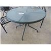 Image 2 : Patio Table & 2 Chairs