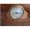 Image 2 : 2 Mantle Clocks; United Clock & Quartz Heritage