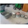 Image 1 : 4 Galvanized Gas Cans & Galvanized Tub