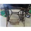 Image 2 : SInger Treadle Sewing Machine - Rough Shape but Good Repurpose Base