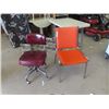 Image 1 : Swivel Office Chair, 1 Waiting Room Chair