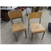 Image 1 : 4 Stacking Chairs