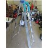 Image 2 : Aluminum Grade 3 6' Step Ladder
