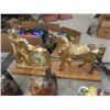 Image 2 : United Horse Mantle Clock, Horse Book Ends, Metal Horses with Carriage