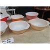 Image 2 : Pyrex, Fire King Mixing Bowls