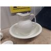Image 2 : Pitcher with Basin, Chamber Pot & Soup Dish