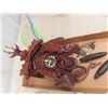 Image 2 : Cuckoo clock, 3 Metal Fish Displays 10" x 25"