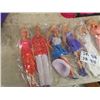 Image 2 : 9 Barbie Dolls