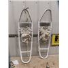 Image 1 : Snow Shoes 11" x 38"