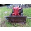 Image 2 : International W4 Gas With Factory Hydraulic, 6' Dozer Pulley & PTO Located South of Arborg - for Vie