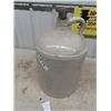 Image 2 : Red WIng 5 Gal Crockery Jug - Chips in Pour Lip