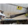 Image 1 : Large Ice Saw 66" Long