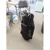 Image 1 : 9 Right Handed Golf Clubs & Bag