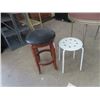 Image 2 : Folding Card Table & 2 Stools