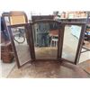Image 5 : Tri-Mirror Vanity 30" x 38" x 18" plus Mirror 25" x 36"