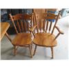 Image 2 : (gs) Maple Table 36" x 48" + 2 - 10" Leaves & 6 Chairs