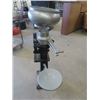 Image 2 : (gs) Floor Model Cream Seperator