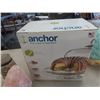 Image 2 : New Anchor Cake Server, Salt Rock, Stein + Bar Glassware
