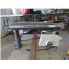 Image 2 : Black + Decker Radial Arm Saw