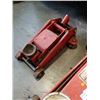 Image 2 : 2 1/4 TON HYDRAULIC FLOOR JACK AND OTHER FLOOR JACK