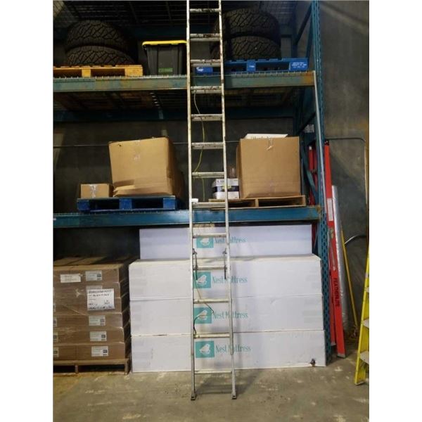 12 RUNG EXTENTION LADDER