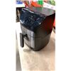 Image 2 : GOURMIA AIR FRYER - WORKING