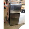 Image 2 : BRUSHED METAL REFRIGERATOR - TESTED WORKING