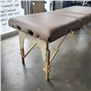 Image 2 : MASTER MASSAGE THERAPY FOLDING TABLE
