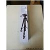 Image 1 : INSIGNIA 58 INCH LIGHTWEIGHT TRIPOD - TESTED WORKING