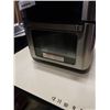 Image 2 : INSTANT VORTEX PLUS AIR FRYER - TESTED WORKING, RETAIL $149