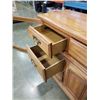 Image 8 : PALLISER DRESSER WITH MIRROR AND NIGHTSTAND